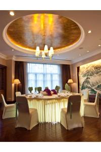 kunming green lake hotel