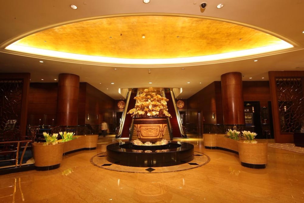 kunming green lake hotel
