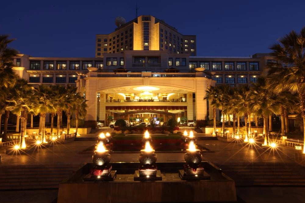 kunming green lake hotel