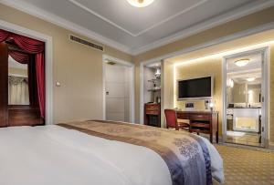 kunming green lake hotel
