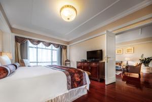 kunming green lake hotel