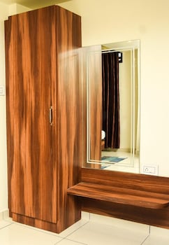 Hotel Shyam Palace,Airport Ring Rd,3 star