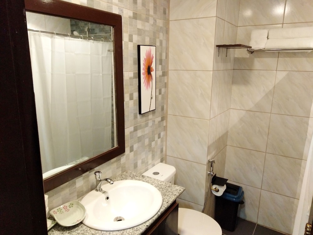 venezia suites hotel iloilo