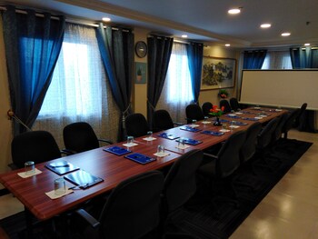 venezia suites hotel iloilo