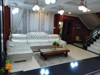 venezia suites hotel iloilo