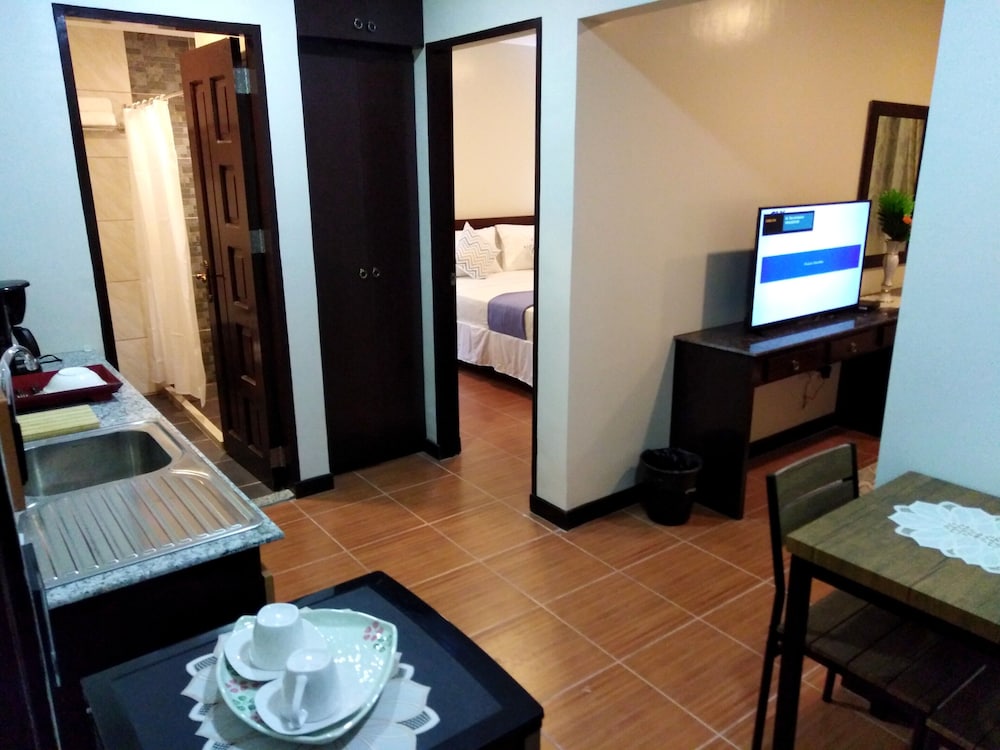 venezia suites hotel iloilo