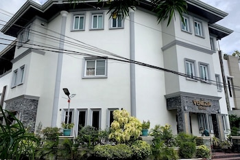 venezia suites hotel iloilo