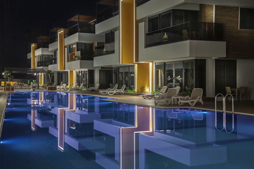 elysium green suites