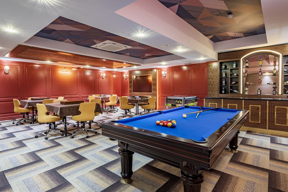 elysium green suites