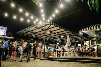 food district hostel ortigas kapitolyo