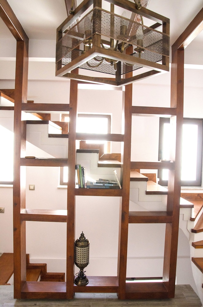kasbah shirin