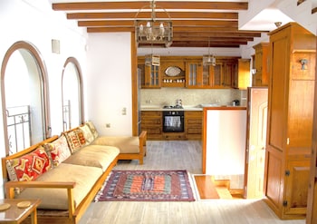 Kasbah Shirin,,3 star