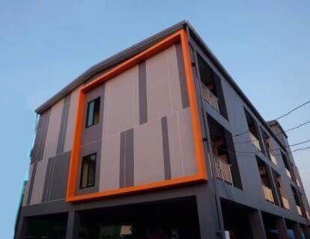 doss house