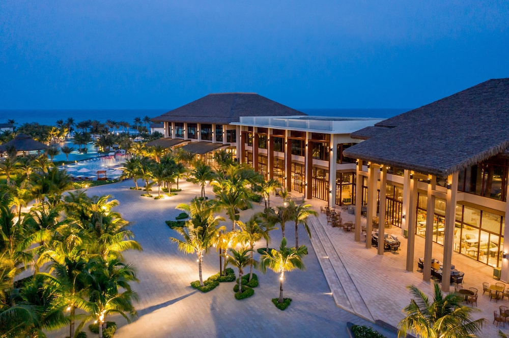 new world phu quoc resort