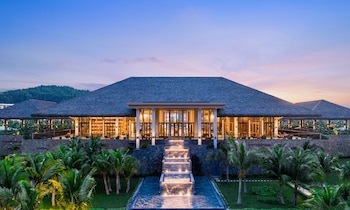 new world phu quoc resort