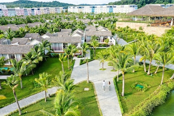 new world phu quoc resort