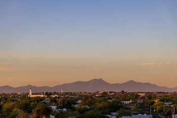 doubletree by hilton tucson downtown convention center