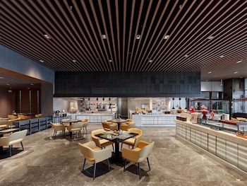 hilton shanghai songjiang guangfulin