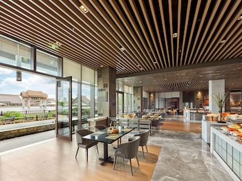 hilton shanghai songjiang guangfulin