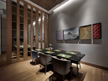 hilton shanghai songjiang guangfulin