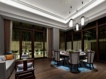 hilton shanghai songjiang guangfulin