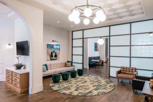 the hamilton alpharetta curio collection by hilton