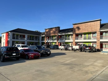 americas best value inn and suites kingwood iah airport