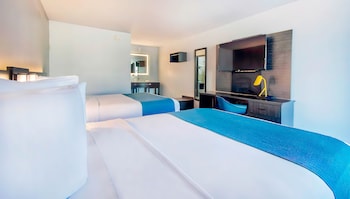 motel 6 louisville ky airport fair expo