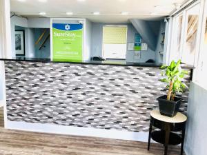 montgomery inn and suites