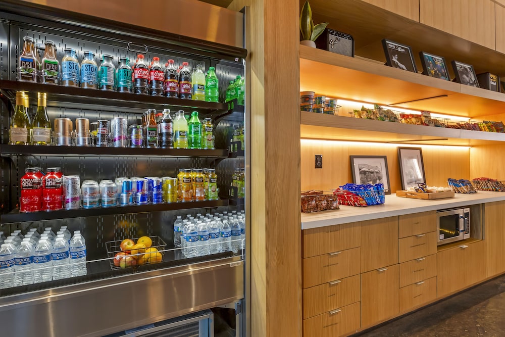 cambria hotel austin airport