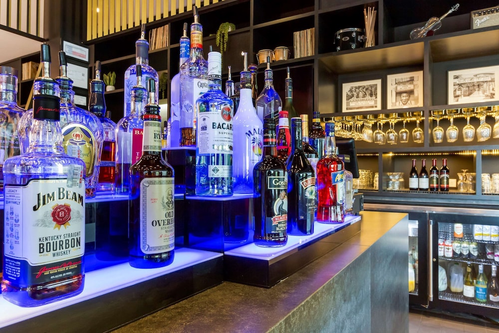 cambria hotel austin airport