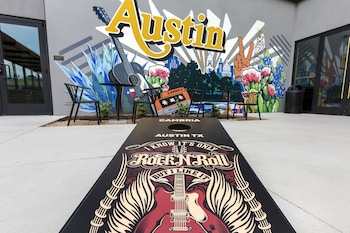cambria hotel austin airport