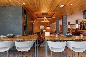 cambria hotel austin airport