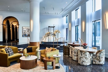 Daxton Hotel,,4 star