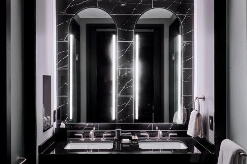 daxton hotel birmingham curio collection by hilton
