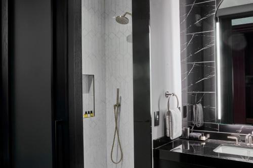 daxton hotel birmingham curio collection by hilton