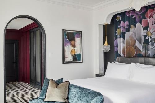 daxton hotel birmingham curio collection by hilton