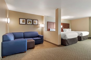 comfort inn and suites euless dfw west