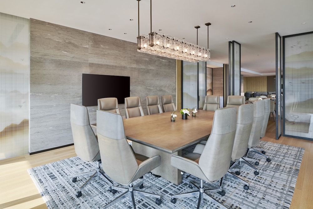 doubletree by hilton shenzhen airport