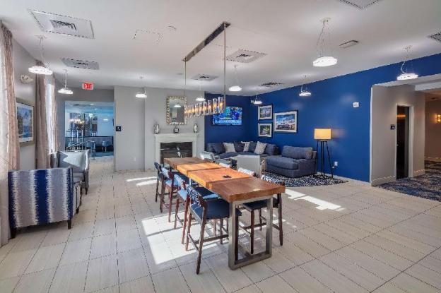 scholar state college tapestry collection by hilton