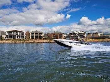 the sebel yarrawonga silverwoods