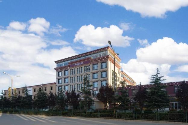 ramada by wyndham diqing