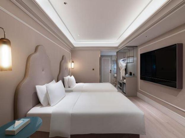 mercure shanghai waigaoq free trade zone