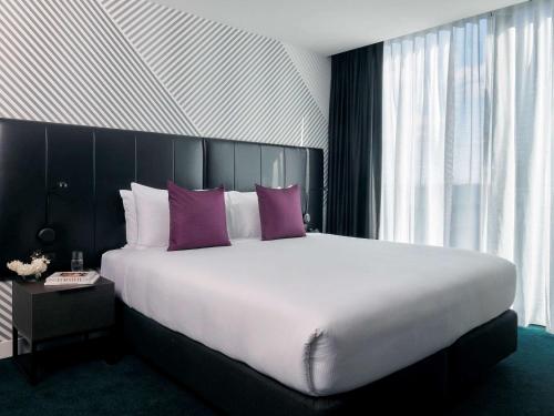 movenpick hotel melbourne on spencer