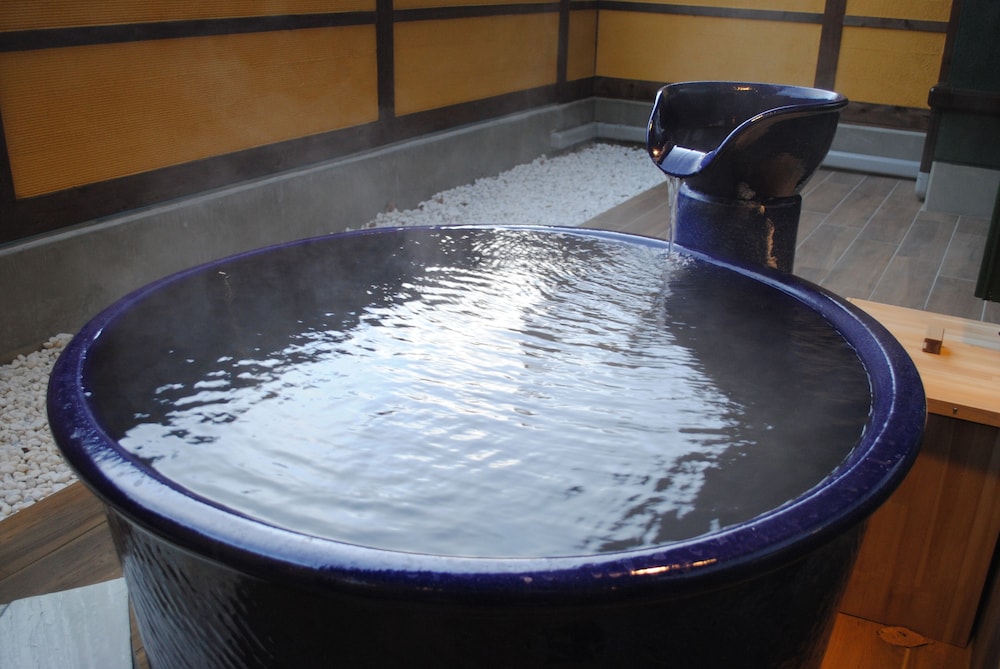 sekaiisannokakureyado kajitsunomori