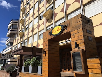 hotel alhambra