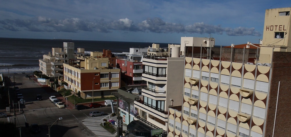 hotel alhambra