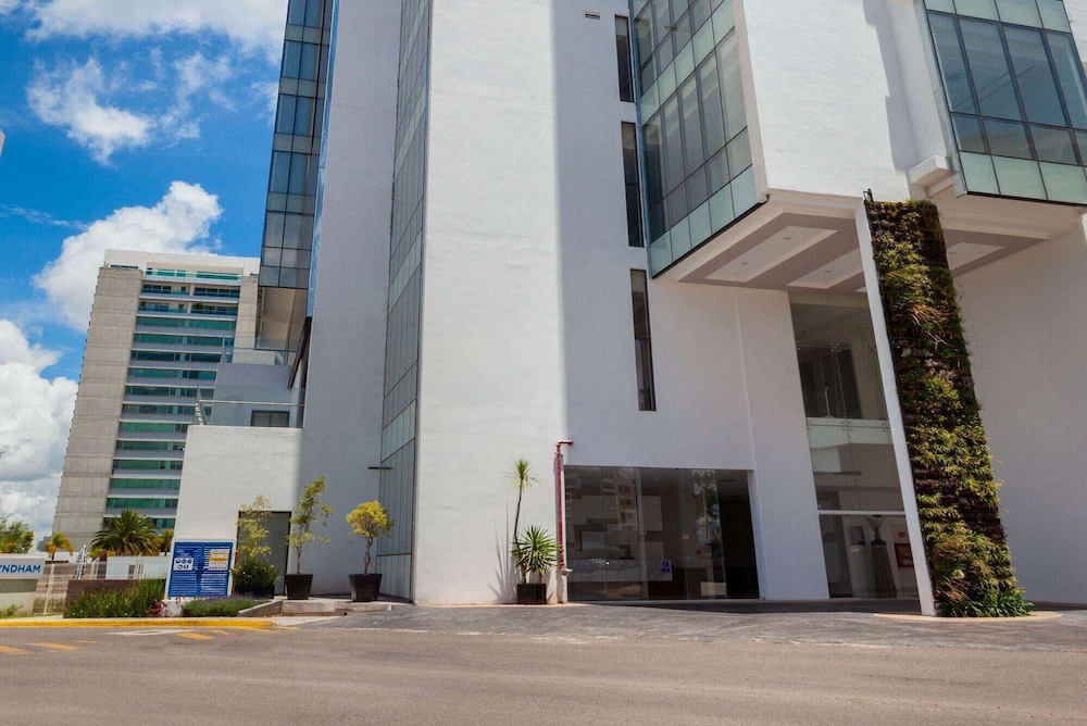 wyndham puebla angelopolis