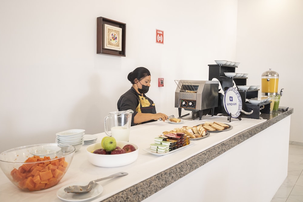 wyndham puebla angelopolis