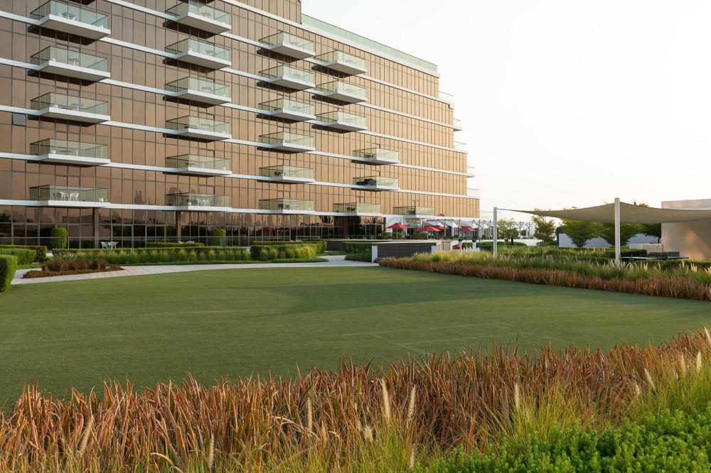 Th8 Palm Dubai Beach Resort Vignette Collection,Jumeirah>>Dubai,5 star